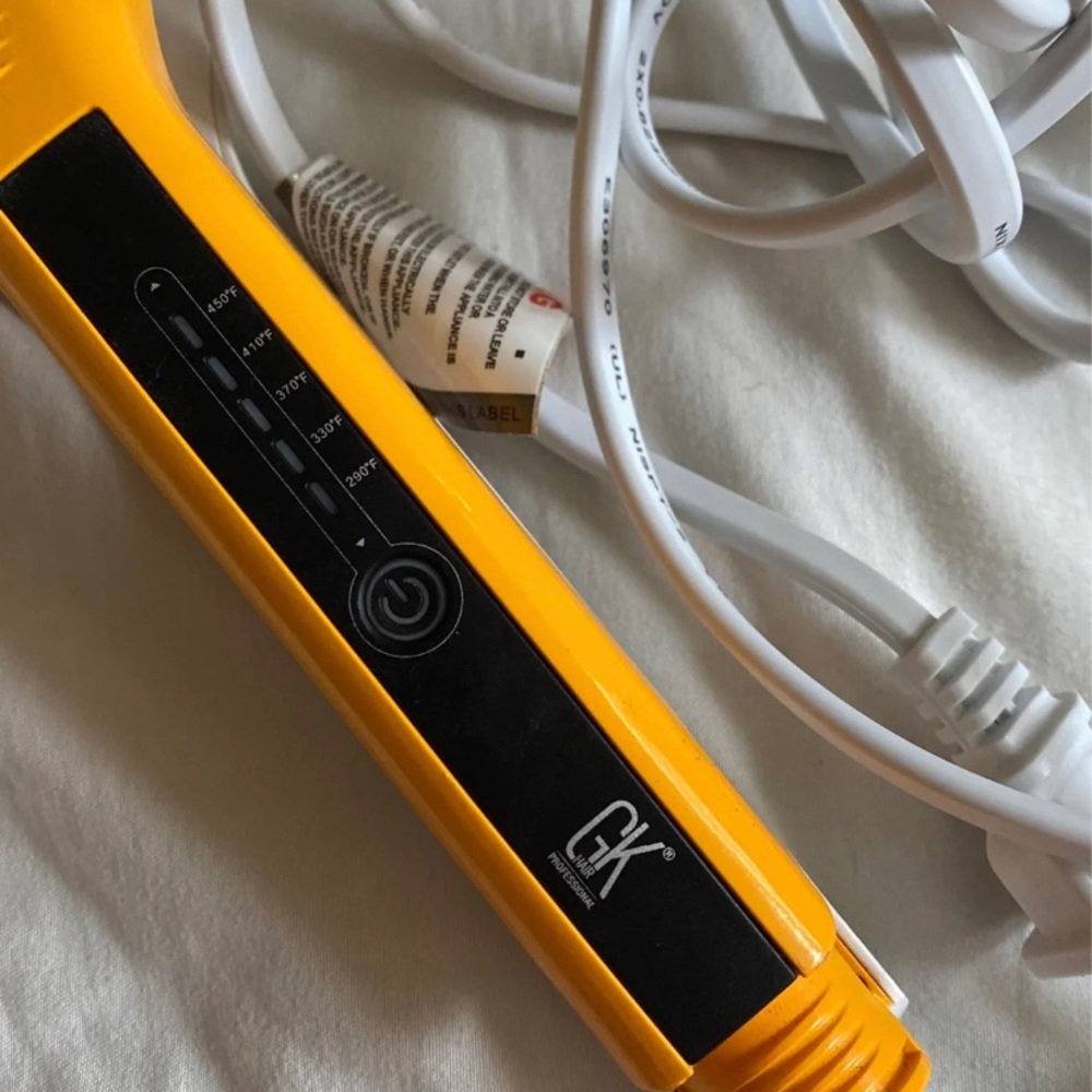 GK One Control Titanium Flat Iron - Picture 2 of 2